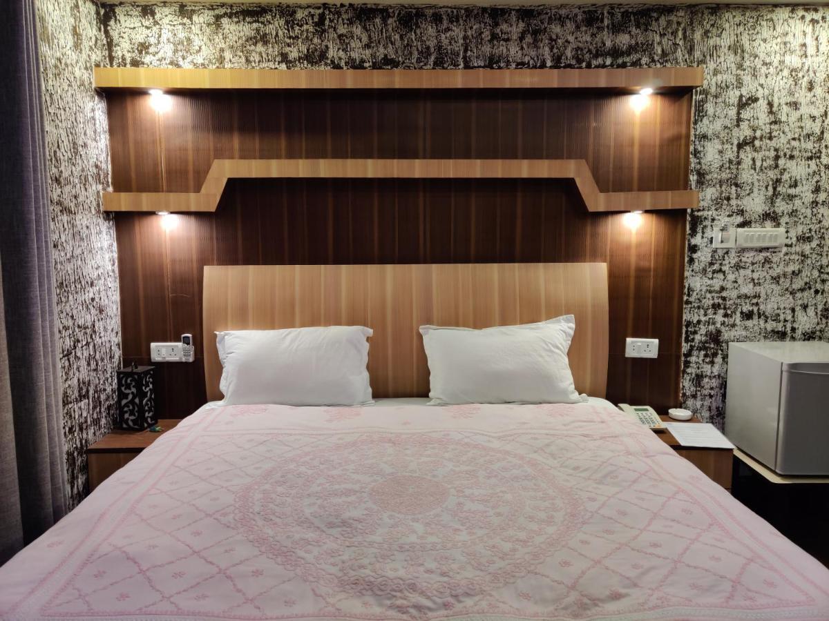Lalitpur Hostmandu B&B المظهر الخارجي الصورة