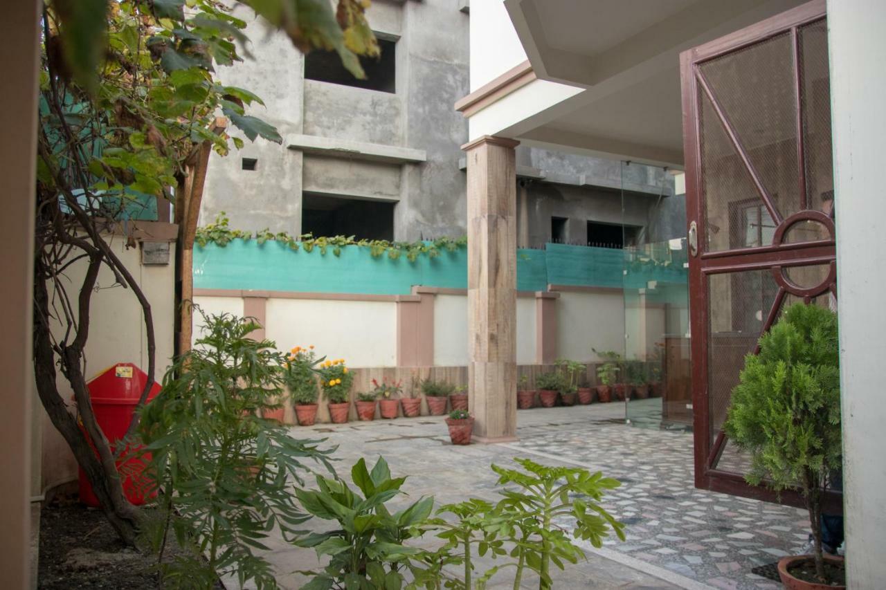 Lalitpur Hostmandu B&B المظهر الخارجي الصورة